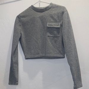 Long sleeve cropped t shirt